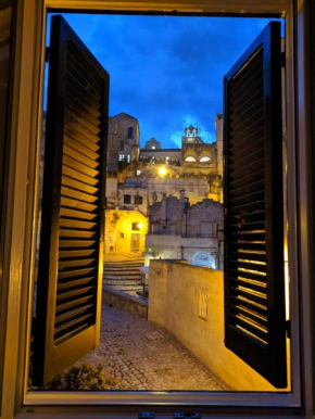 Giù nei Sassi Matera